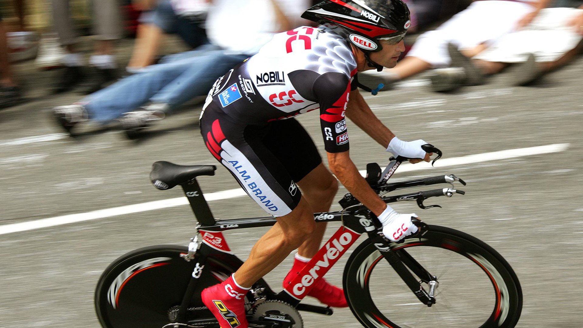 乐鱼官网-出发弹跳高度与成绩呈正相关,决定弹跳高度的因素