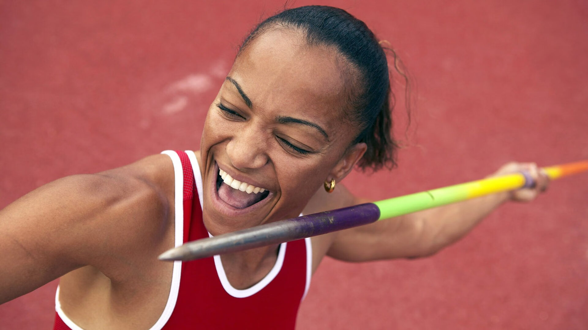 乐鱼体育平台官网-男篮战术演练强化外线联动三分命中率稳步提升，篮球外线进攻战术